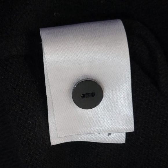 Unworn Reformation Clara Cashmere Cardigan Sweater in Black - Picture 9 of 9